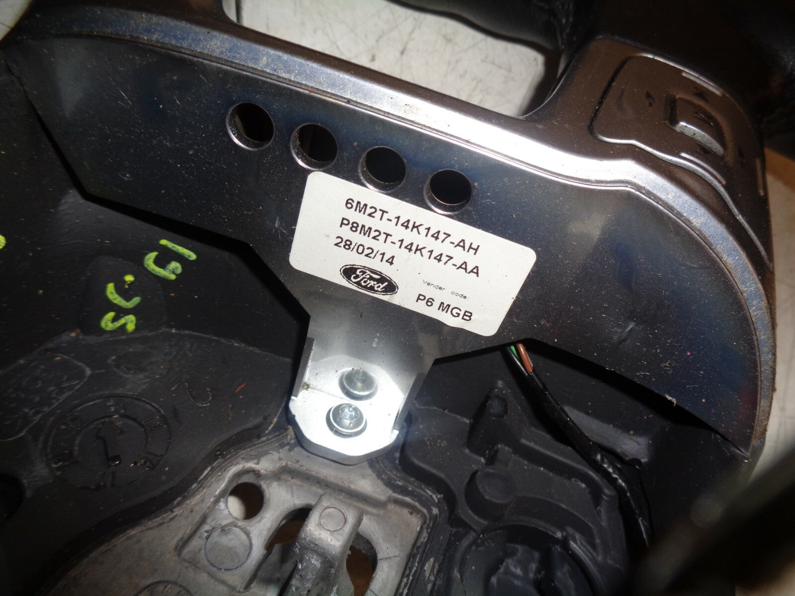 FORD GALAXY 2014 MK3 4 SPOKE MULTI FUNCTION STEERING WHEEL 6M2T14K147AH