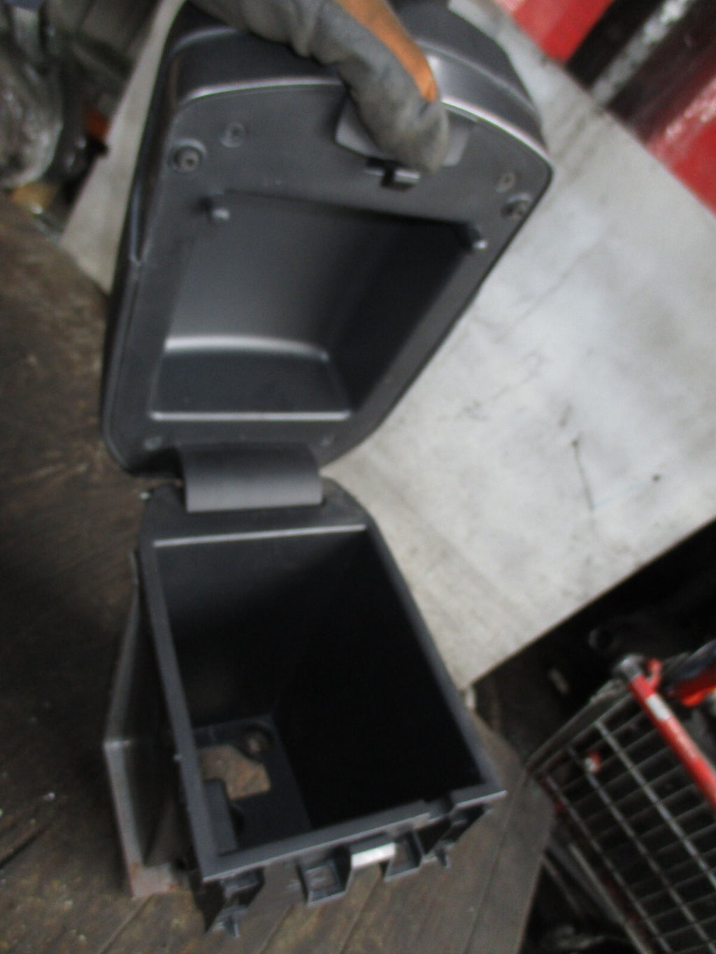 HYUNDAI IX35 2015 LEATHER CENTRE CONSOLE ARMREST