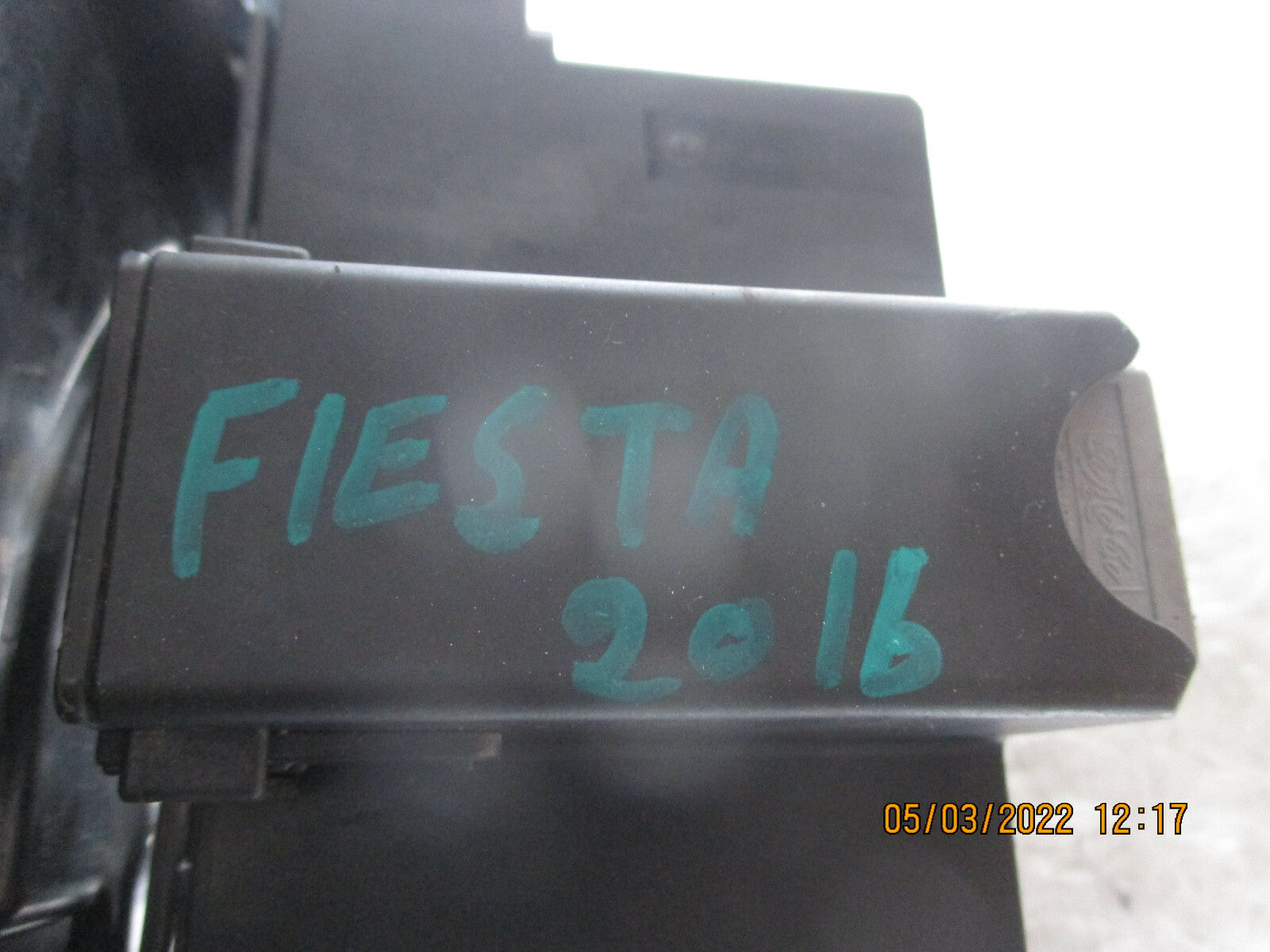 FORD FIESTA 2011 MK7 RELAY FUSE BOX 8V5T14B562ACC
