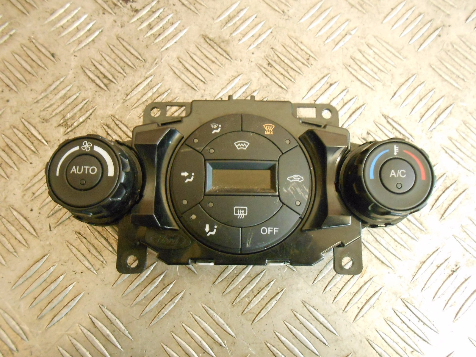 FORD FIESTA MK8 2014 HEATER AC AIR CON CLIMATE CONTROL PANEL CA6T18C612BC