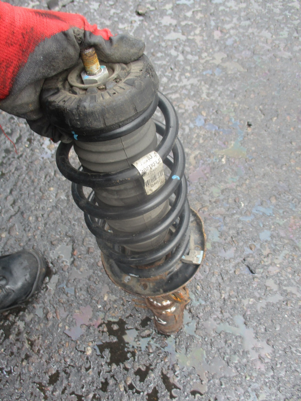 VAUXHALL MOKKA 2013 1.7 DIESEL OSF DRIVER SIDE FRONT SHOCK ABSORBER 95137360