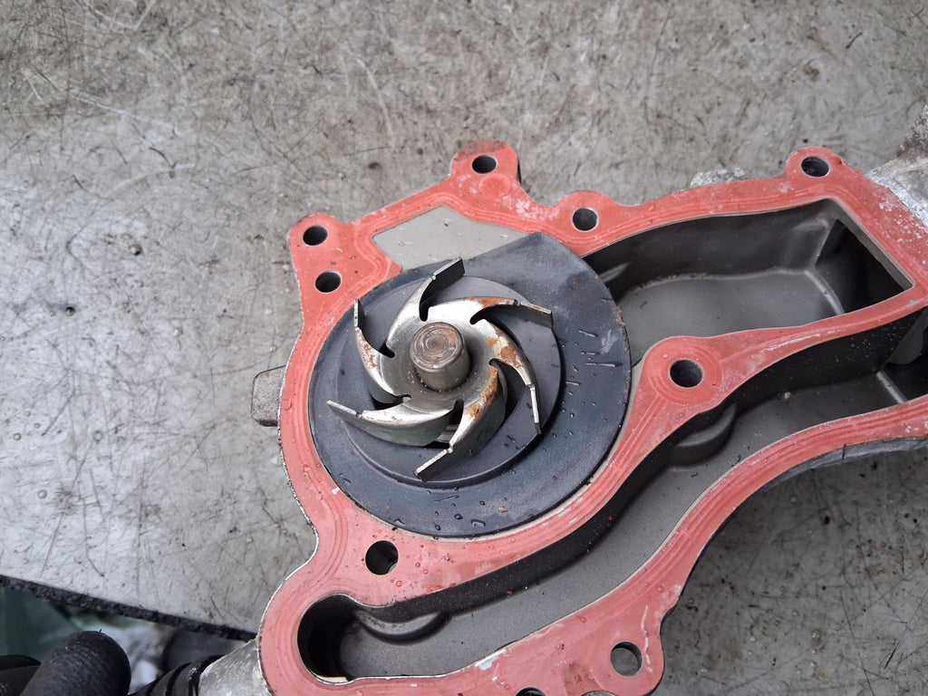 2018 VAUXHALL CORSA E WATER PUMP 25193407