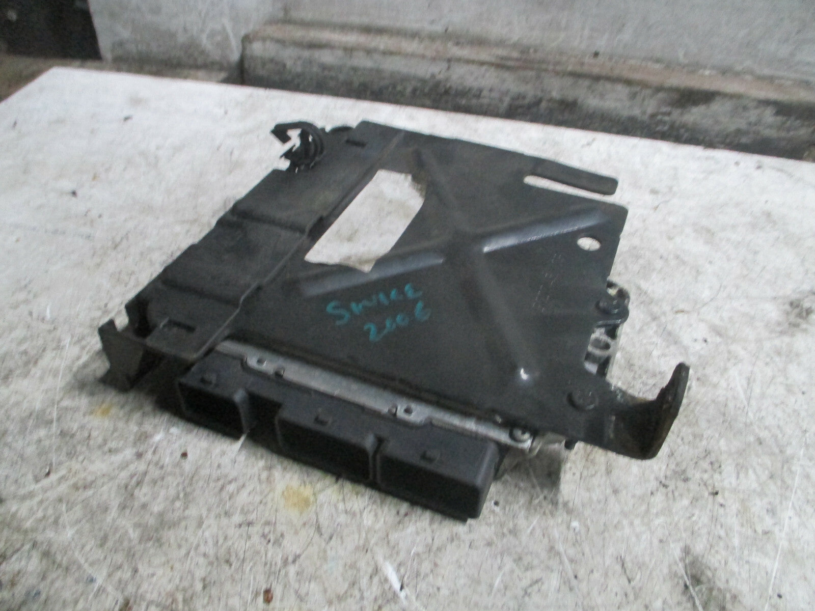 RENAULT SCENIC 2006 MK2 1.6 2.0 PETROL ECU ENGINE CONTROL MODULE 8200387138