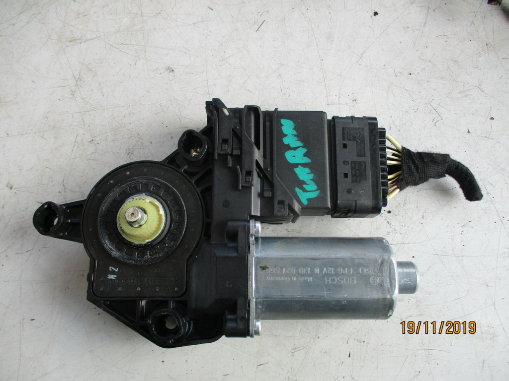 VW VOLKSWAGEN TOURAN 2009 OSR DRIVER SIDE REAR WINDOW MOTOR ONLY 5K0959704A