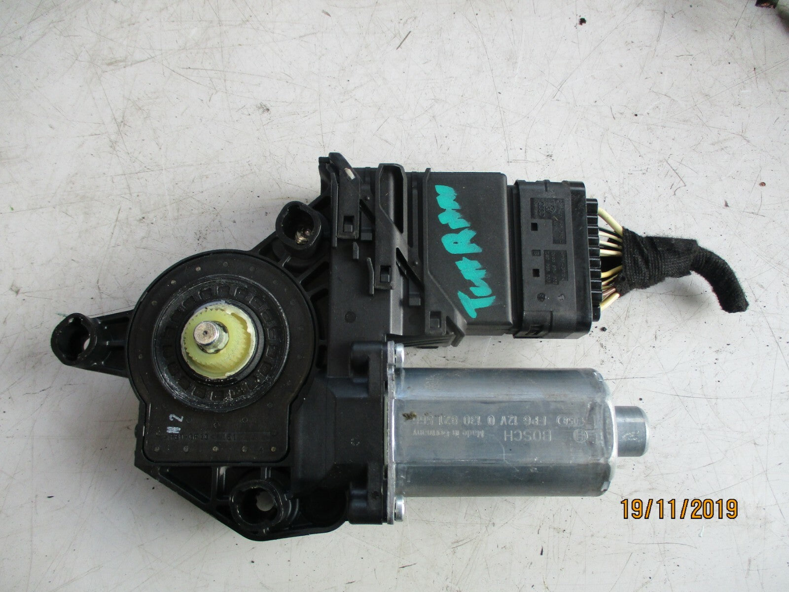 VW VOLKSWAGEN TOURAN 2009 OSR DRIVER SIDE REAR WINDOW MOTOR ONLY 5K0959704A
