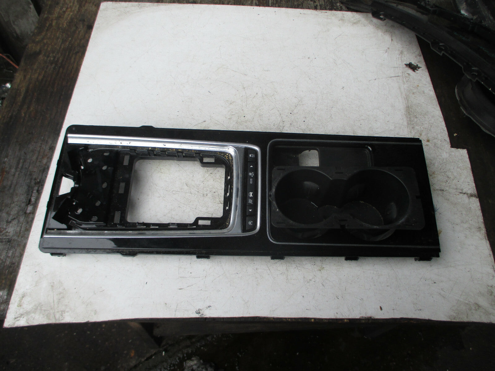 JAGUAR XE 2016 CENTRE CONSOLE TRIM CUP HOLDER HANDBRAKE ECO BUTTON GX73-044E04-D