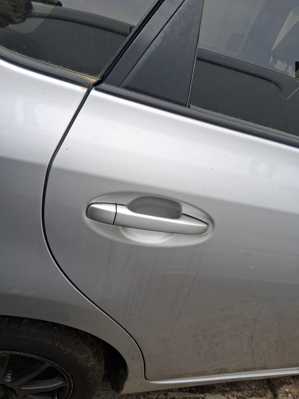 2018 TOYOTA PRIUS V PLUS XW40 OSR DRIVER SIDE REAR RIGHT EXTERIOR DOOR HANDLE
