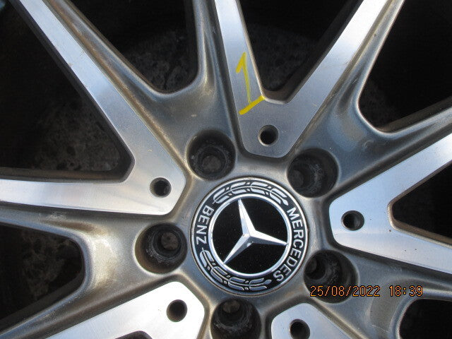 MERCEDES BENZ S CLASS 2019 W222 ALLOY WHEEL TYRE 245/40R20 8.5JX20H2 A2224014000