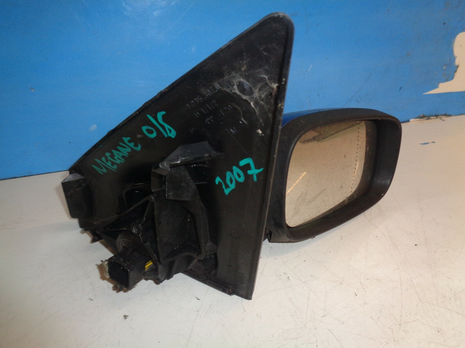 RENAULT MEGANE MK2 2007 OS DRIVER SIDE ELECTRIC WING MIRROR BLUE
