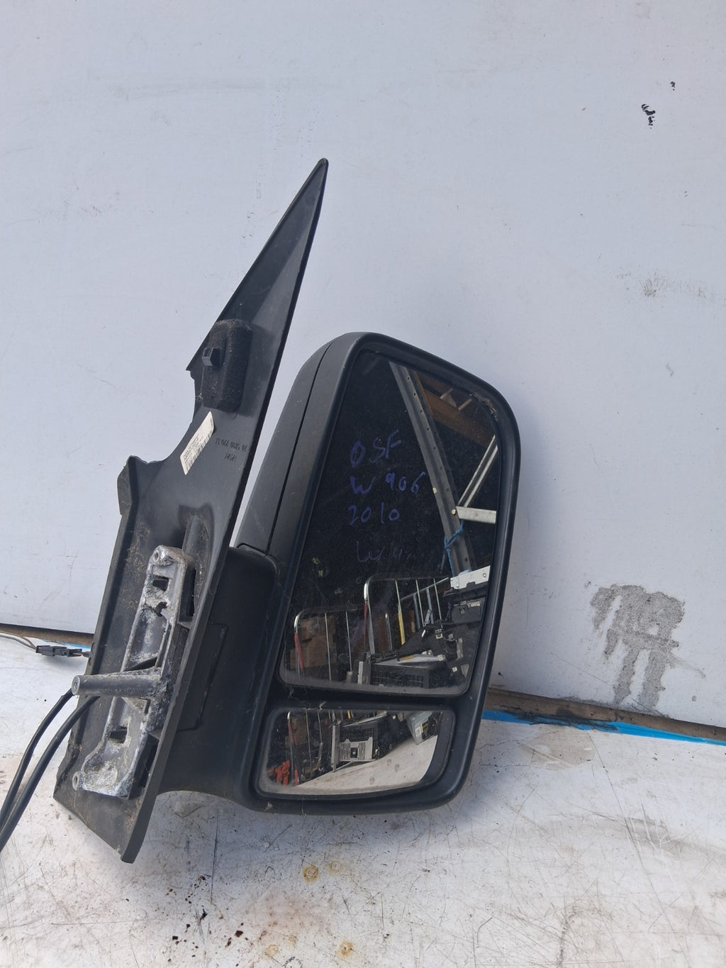 MERCEDES BENZ SPRINTER W906 2016 OSF DRIVER SIDE FRONT WING MIRROR