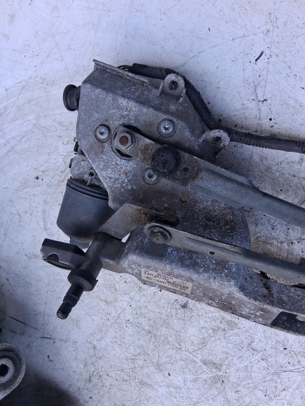2014 FORD FIESTA MK7 FRONT WINDSCREEN WIPER MOTOR LINKAGE 8A6117B571BB