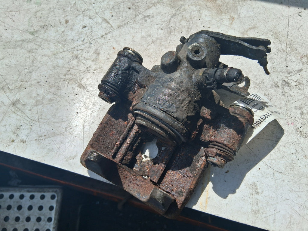 2015 IVECO DAILY MK5 OSR DRIVER SIDE REAR RIGHT BRAKE CALIPER