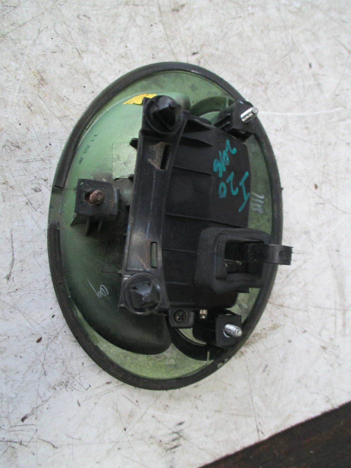 HYUNDAI I20 MK1 REAR BOOTLID BOOT RELEASE HANDLE GREEN
