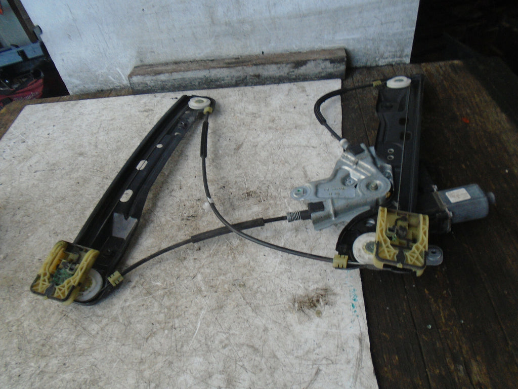 VAUXHALL INSIGNIA A 2014 NSF PASSENGER FRONT WINDOW MOTOR REGULATOR 20952452