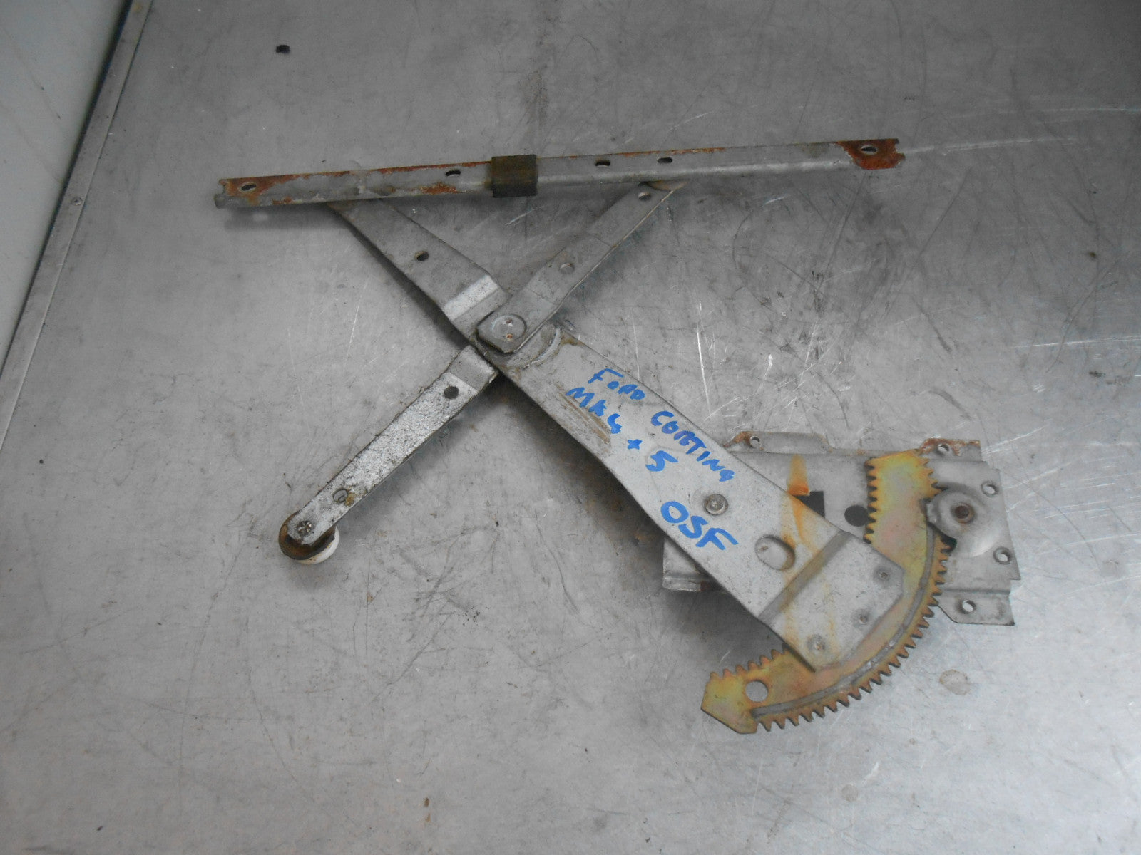 NISSAN VANETTE C22 1994 OSF DRIVER SIDE FRONT MANUAL WINDOW REGULATOR MECH