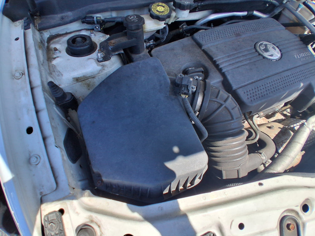 2015 VAUXHALL ANTARA MK1 2.2 DIESEL AIR FILTER BOX ASSEMBLY