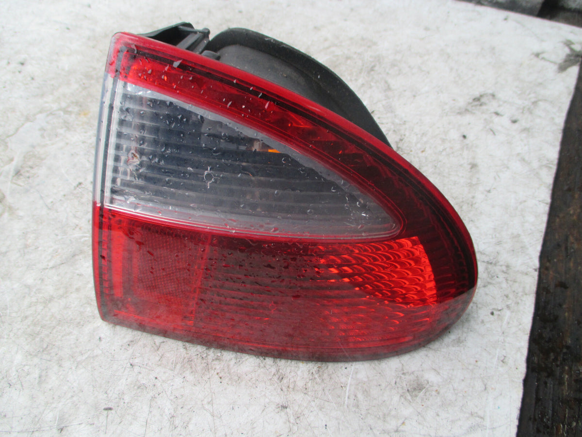 SEAT LEON 2005 OSR DRIVER SIDE REAR TAIL LIGHT TAIL LAMP