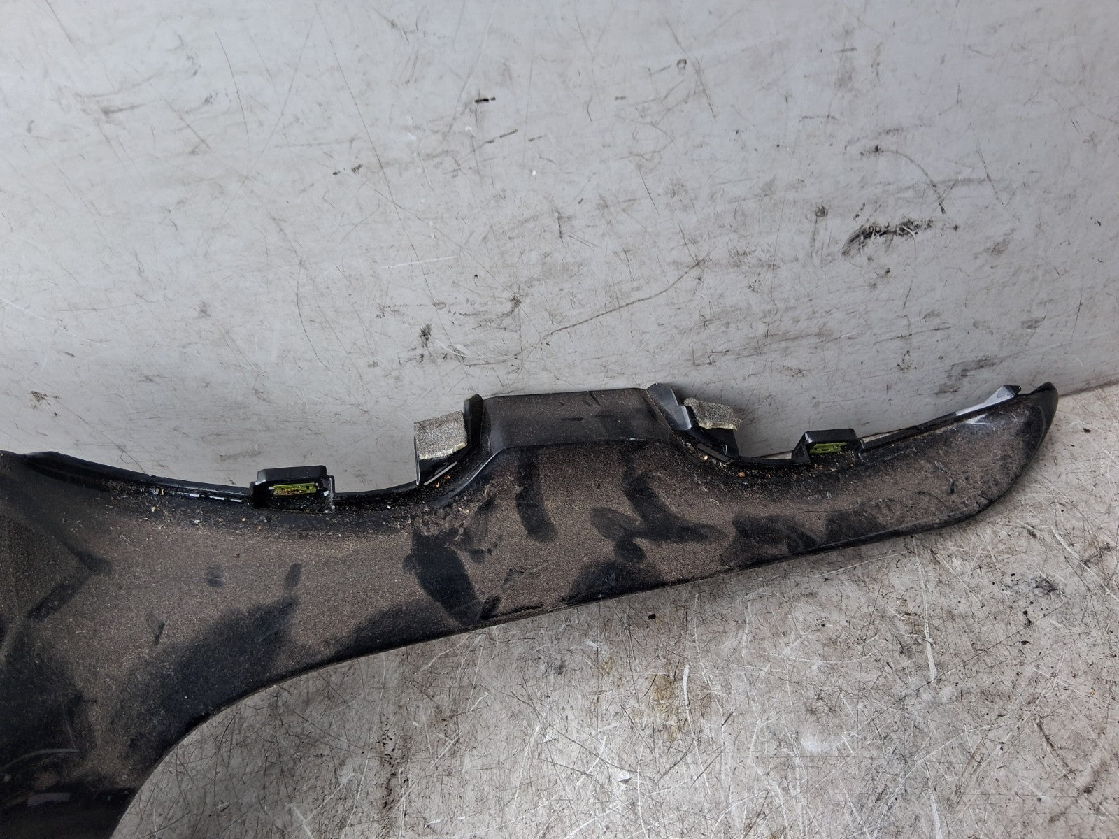 2012 PEUGEOT 208 FRONT DASHBOARD CENTRE AIR VENT 9875839677