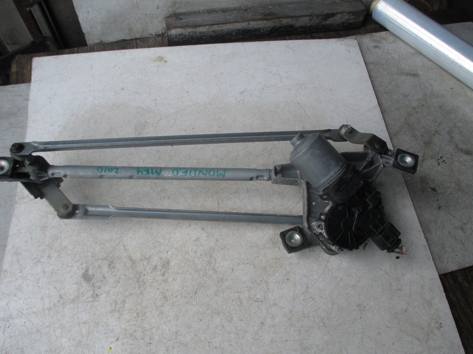 FORD MONDEO MK4 2010 FRONT WINDSCREEN WIPER MOTOR LINKAGE 7S71-17504-BD