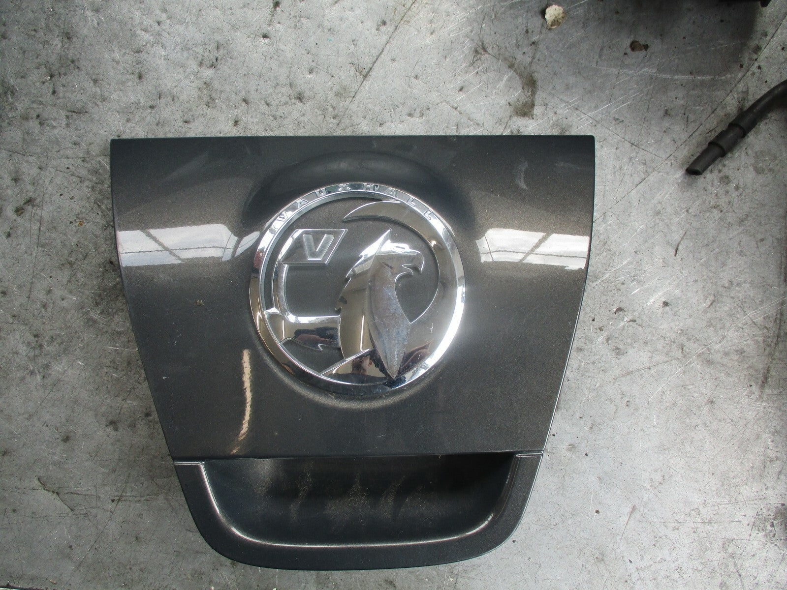 VAUXHALL ASTRA J MK6 TAILGATE BOOTLID EXTERIOR DOOR HANDLE F169V PHANTOM GREY