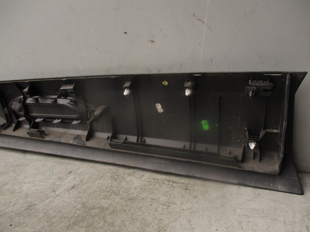 2018 KIA STONIC OSF DRIVER SIDE FRONT RIGHT DOOR MOULDING TRIM 9830659180