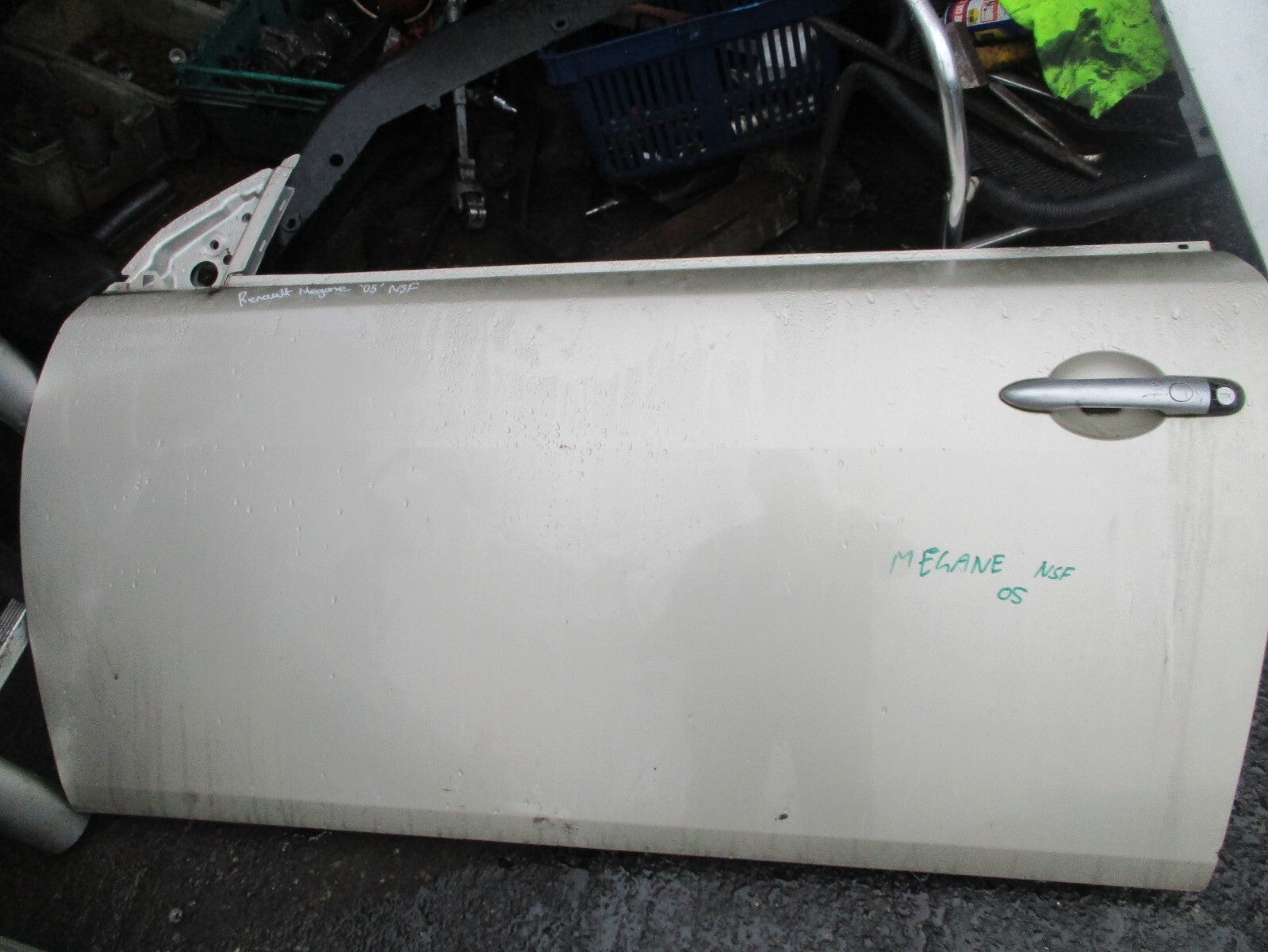 2005 RENAULT MEGANE MK2 NSF PASSENGER SIDE FRONT BARE DOOR