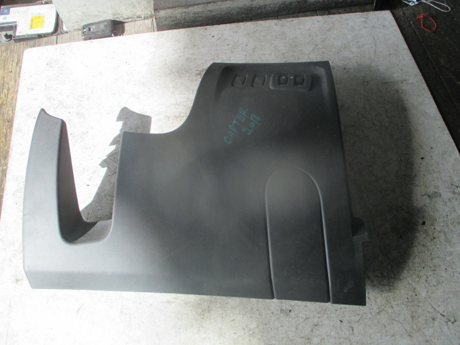 RENAULT CAPTUR 2013 MK1 HEADLIGHT ADJUSTER CONTROL SWITCH SURROUND TRIM