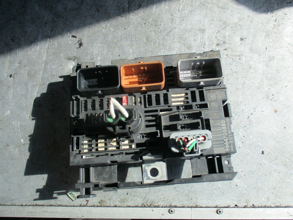 VAUXHALL VECTRA 2007 2.2 PETROL FUSE BOX RELAY UNIT 460023260