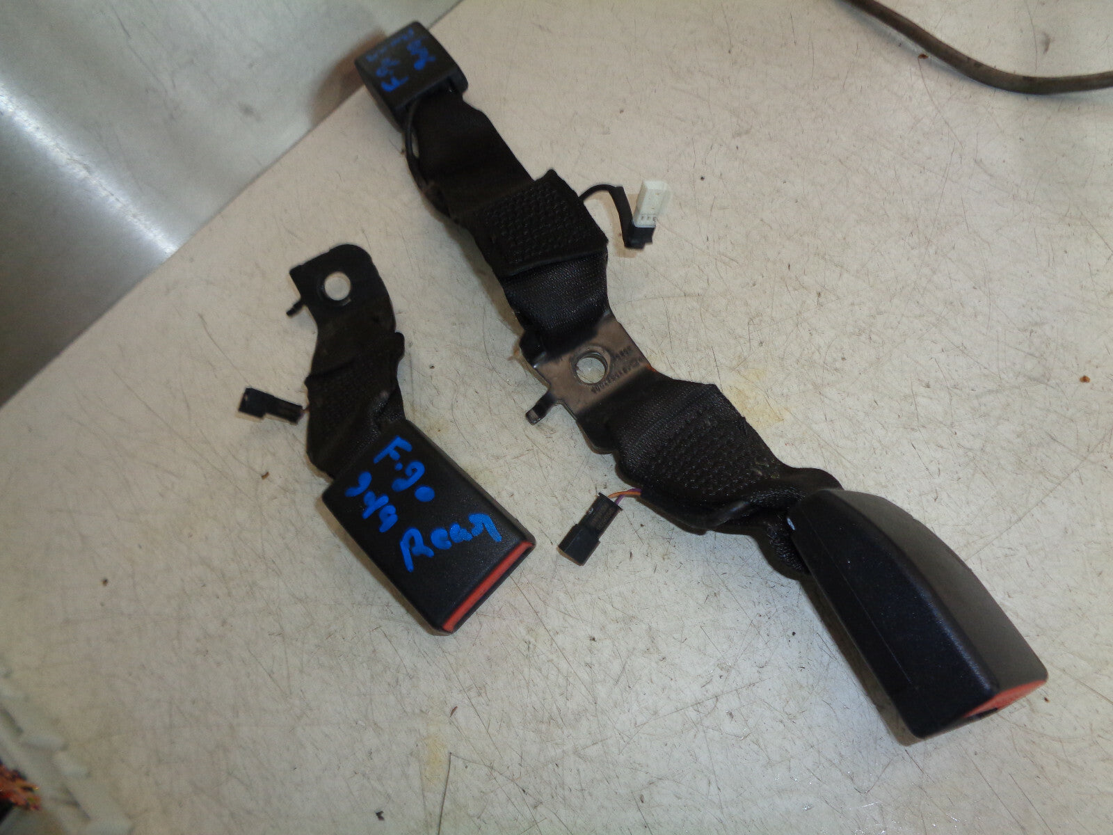 BMW 1 SERIES F20 2019 REAR MIDDLE CENTRE TWIN + NSR SEAT BUCKLE 7266352 7355471