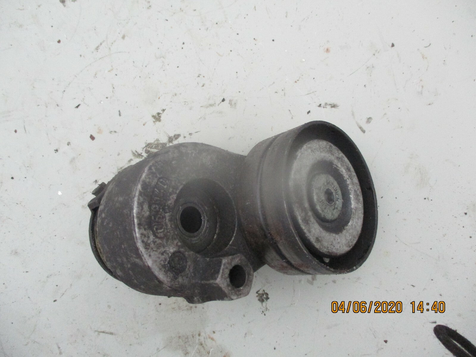 RENAULT MEGANE MK2 1.9 DCI BELT TENSIONER PULLEY 069140