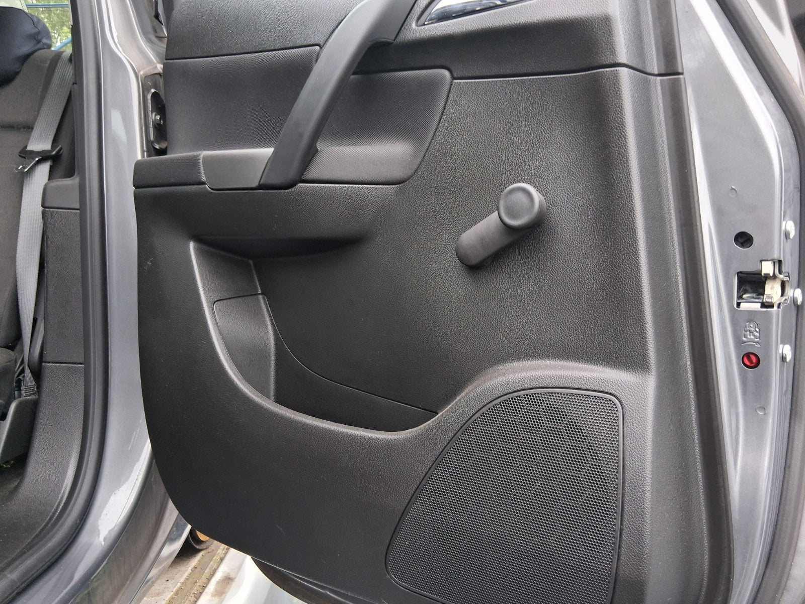 2017 VAUXHALL MERIVA B MK2 NSR PASSENGER SIDE REAR LEFT DOOR CARD