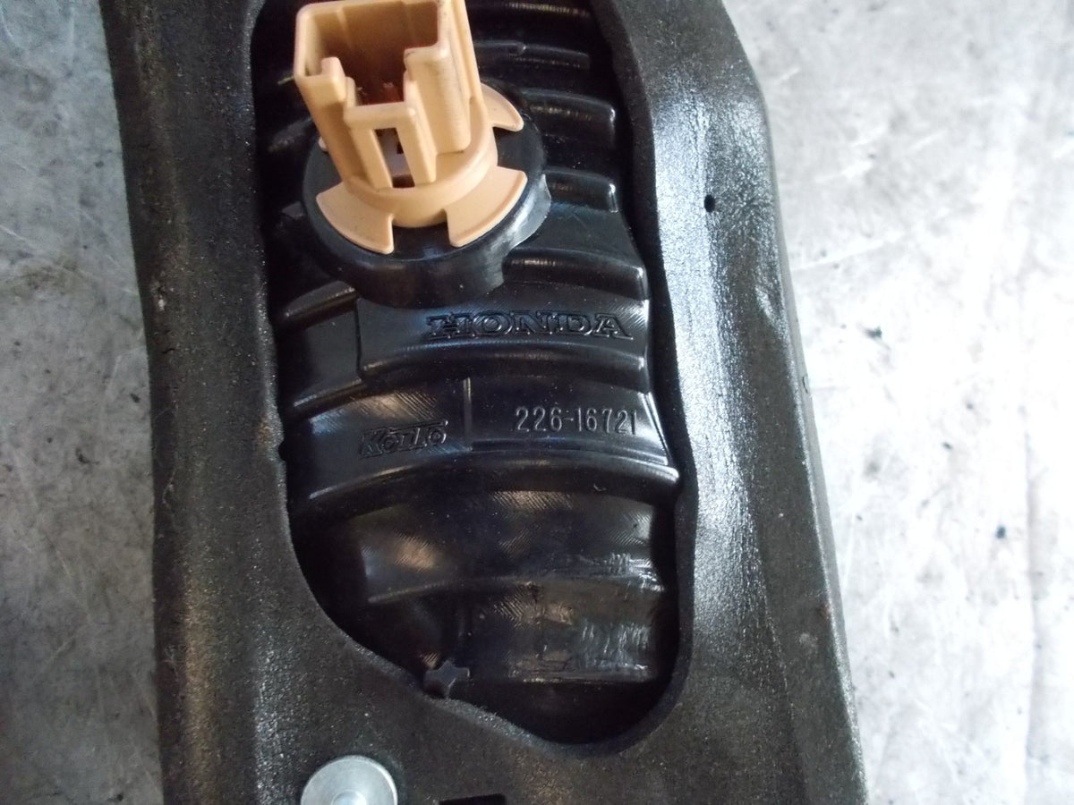 2006 HONDA CIVIC NS PASSENGER SIDE REAR TAIL LIGHT 22616721