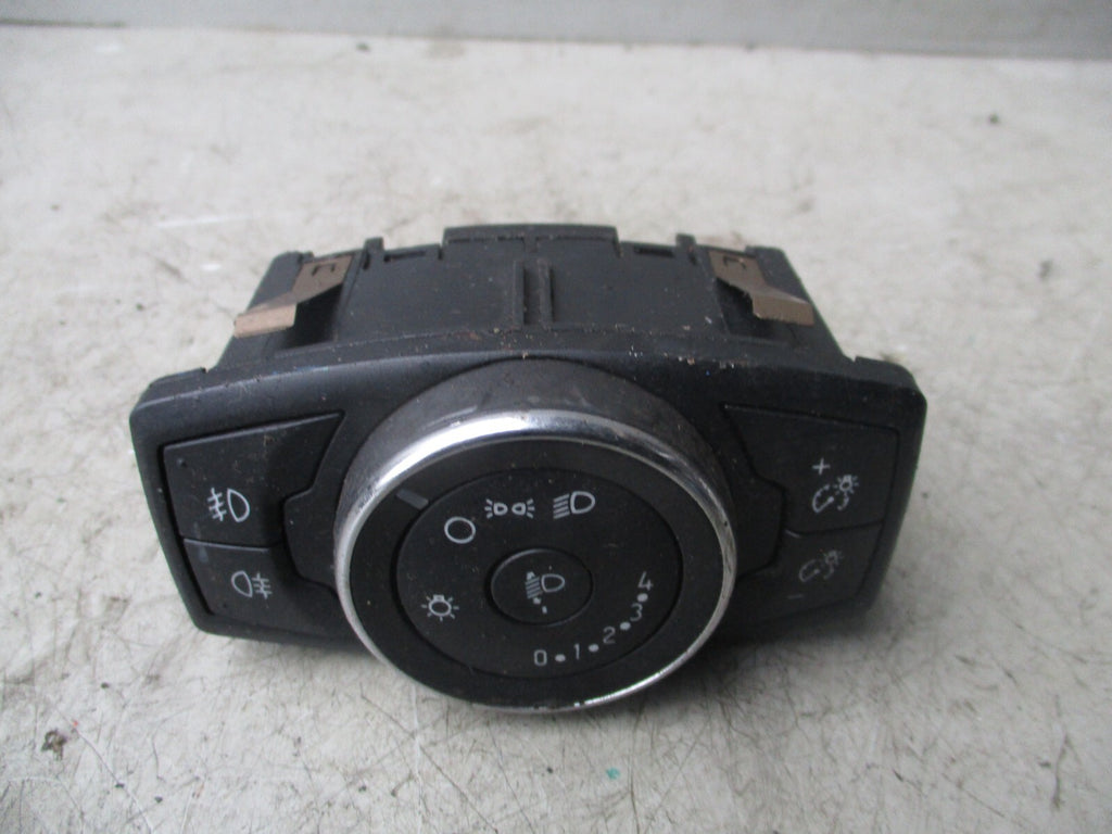 FORD ECOSPORT HEADLIGHT FOG LIGHT CONTROL SWITCH AV1T13D061CD