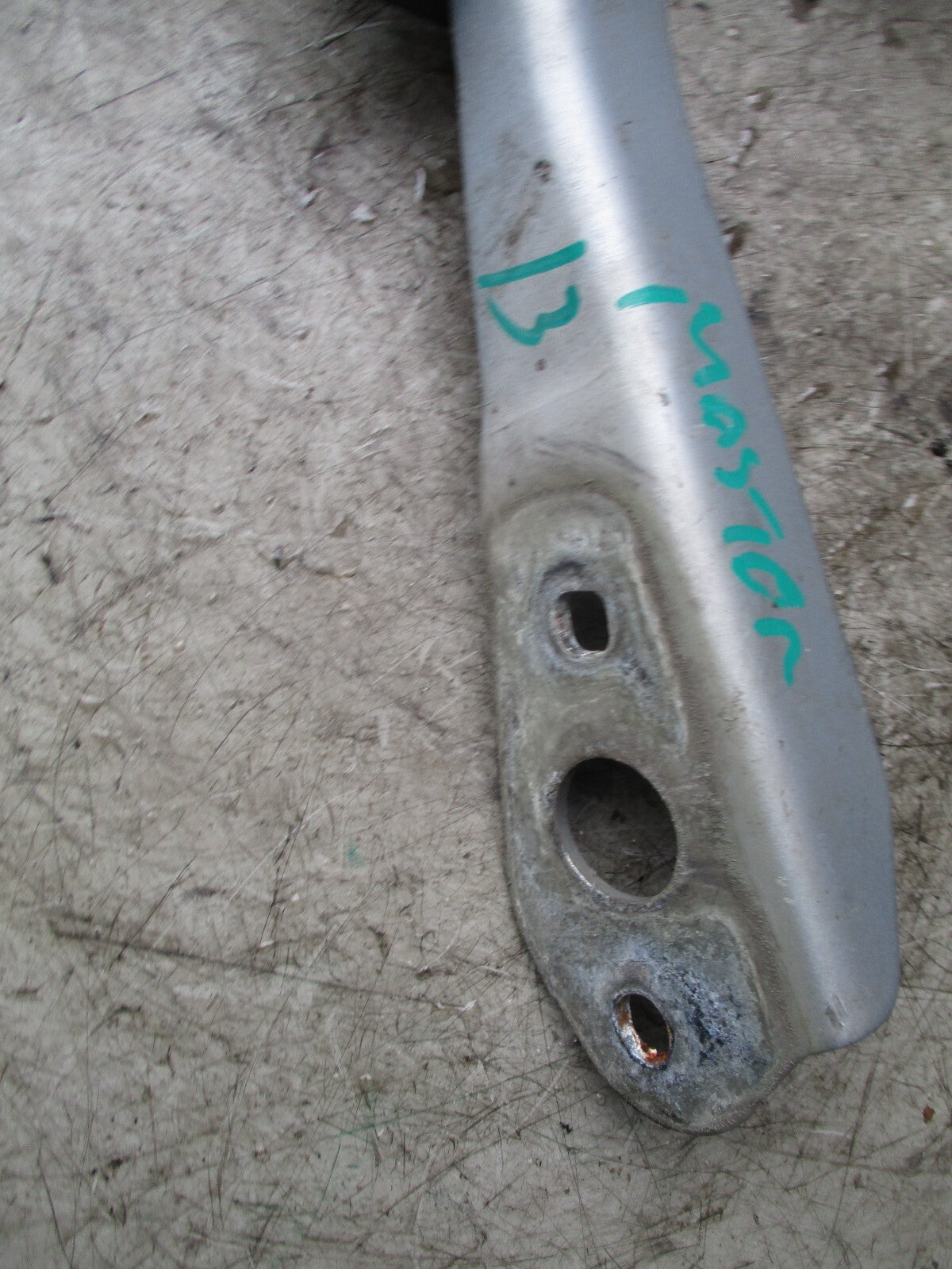 2013 RENAULT MASTER MK3 BONNET HINGES PAIR  654010006R