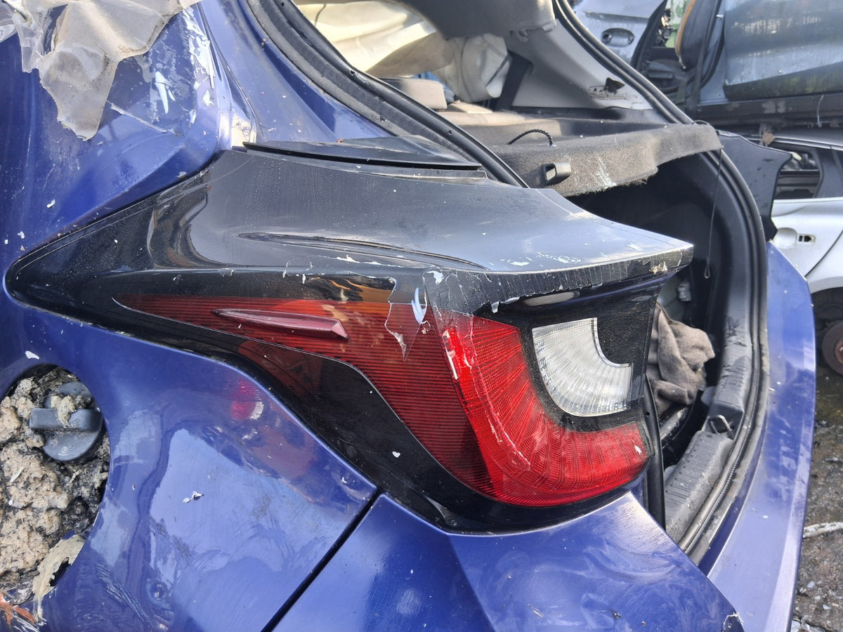 2023 TOYOTA YARIS MK4 NSR PASSENGER SIDE REAR LEFT TAIL LIGHT