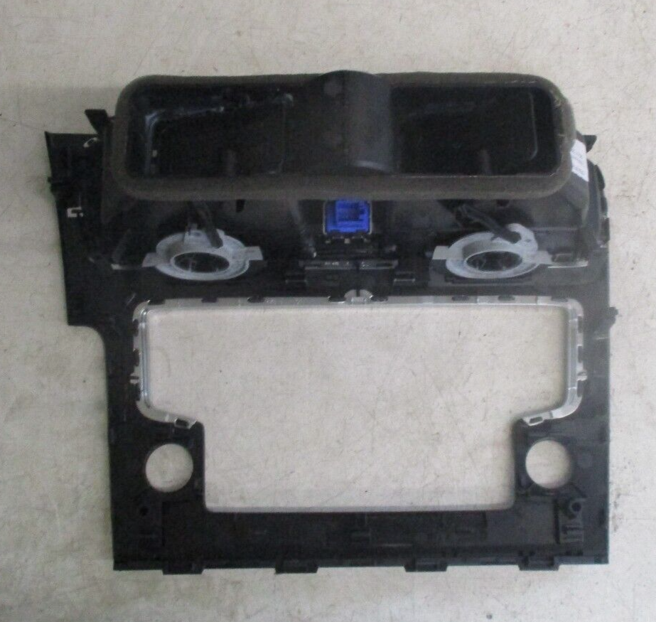 VW VOLKSWAGEN GOLF MK7 2013 SAT NAV DISPLAY SCREEN TRIM & VENTS ZSB5G2819728