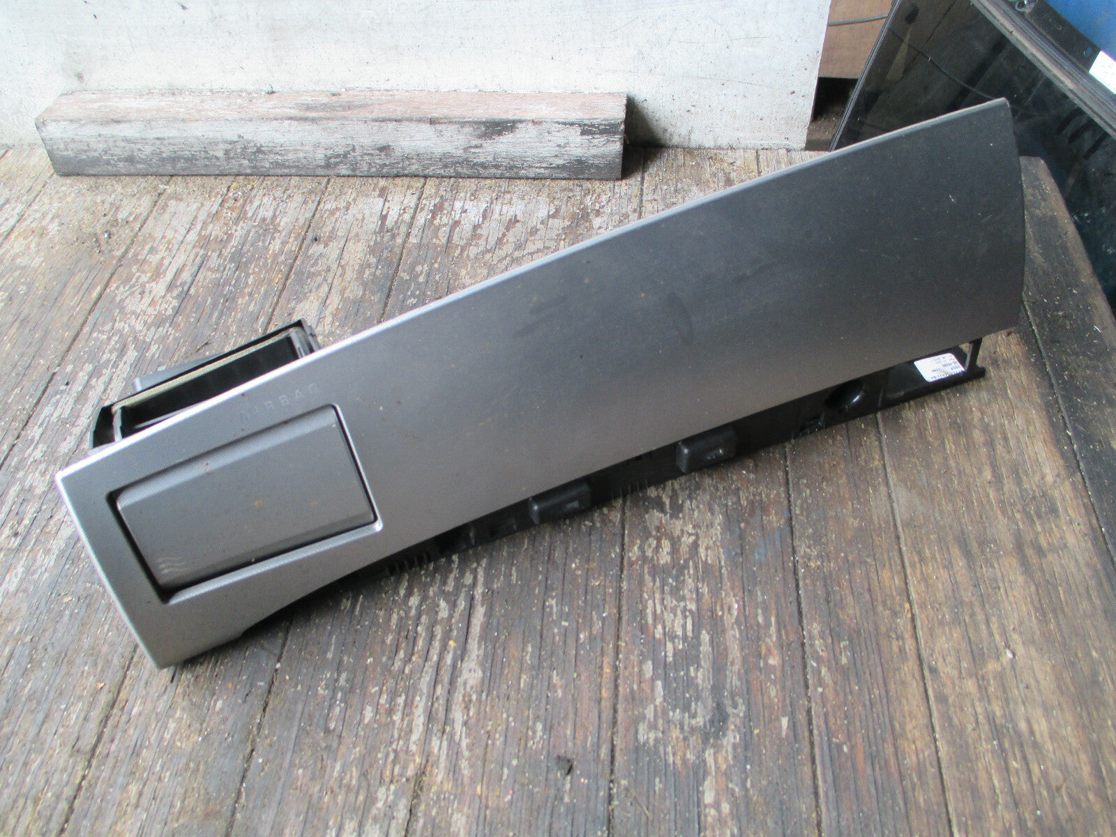 JAGUAR XF 2013 FACELIFT LEFT DASHBOARD AIR VENT 8X23043C26BC