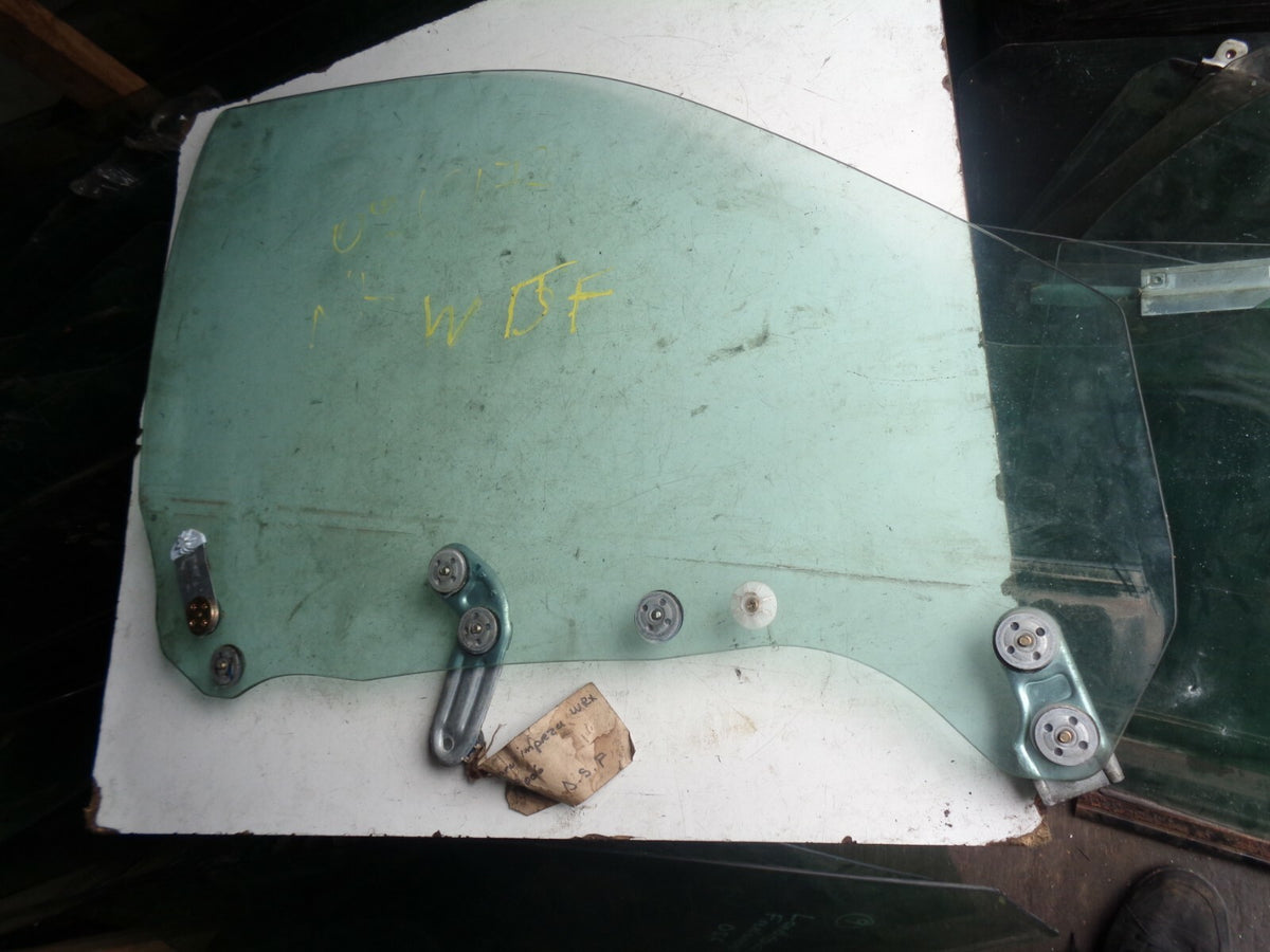 SUBARU IMPREZA WRX OSF DRIVER SIDE FRONT WINDOW GLASS