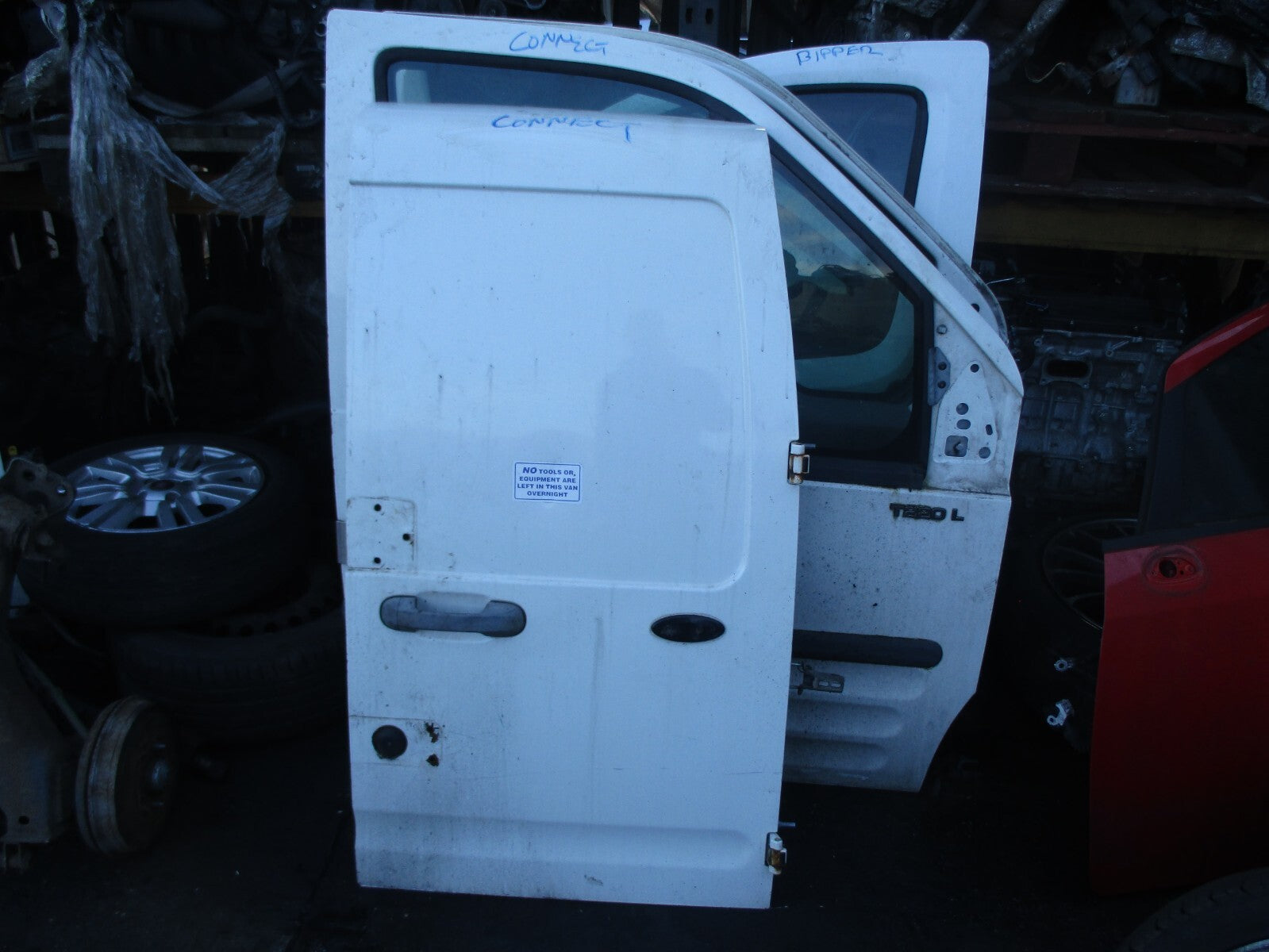FORD TRANSIT CONNECT 2006 OSR DRIVER SIDE REAR COMPLETE DOOR