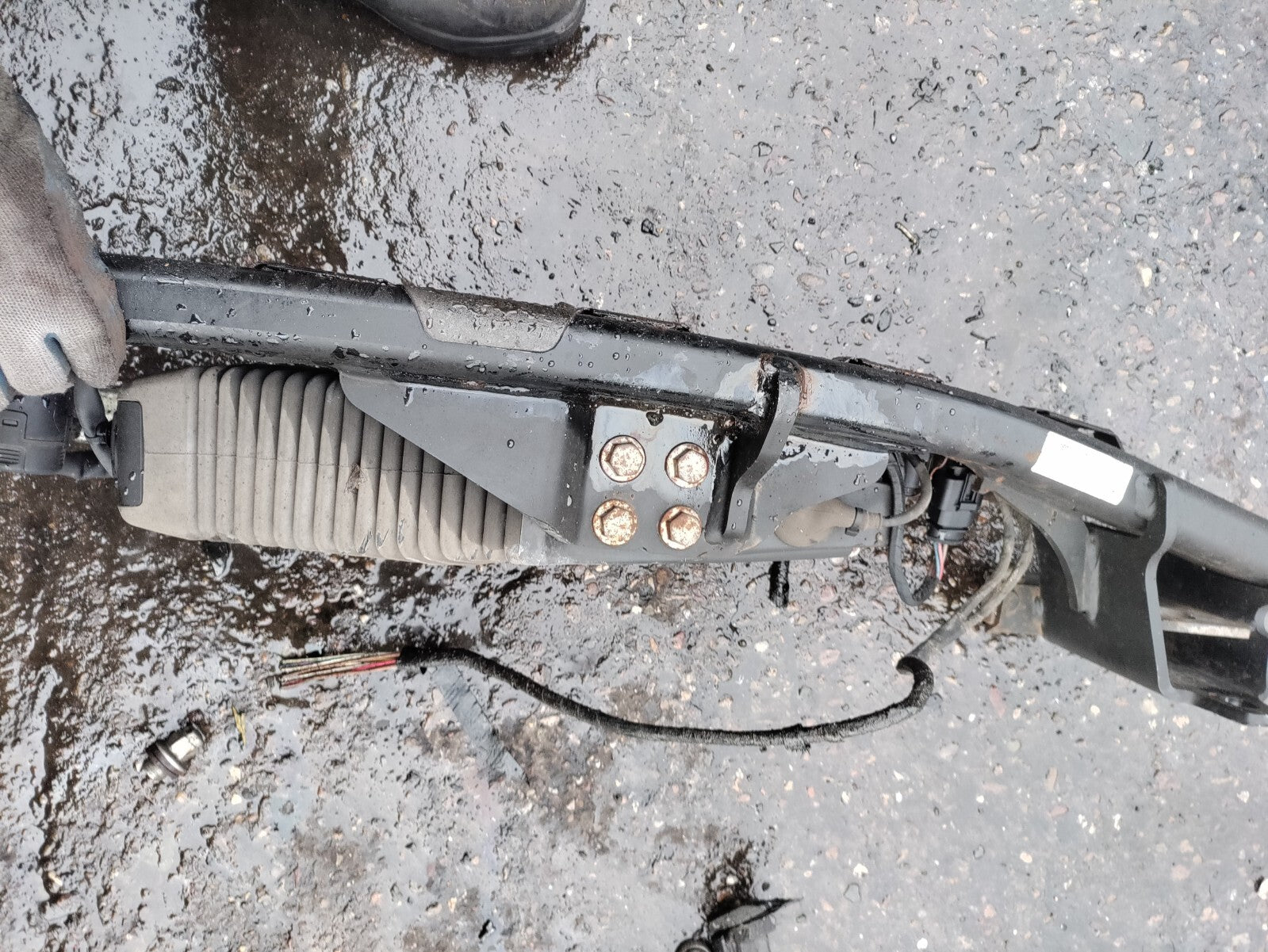 2012 BMW 5 SERIES F10 ELECTRIC FOLDING SWIVELLING TOWBAR 6795717