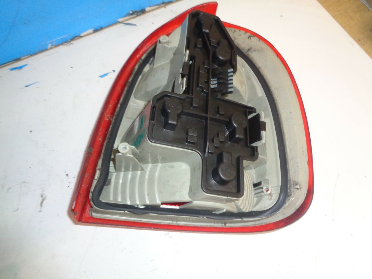 VAUXHALL CORSA B 1998 NS PASSENGER SIDE TAILLIGHT TAIL LAMP