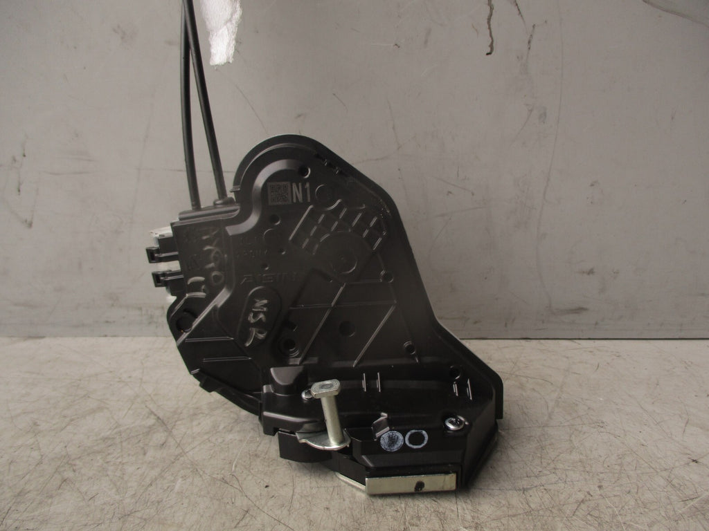 2019 TOYOTA AYGO MK2 NSR PASSENGER SIDE REAR LEFT DOOR LOCK MECHANISM