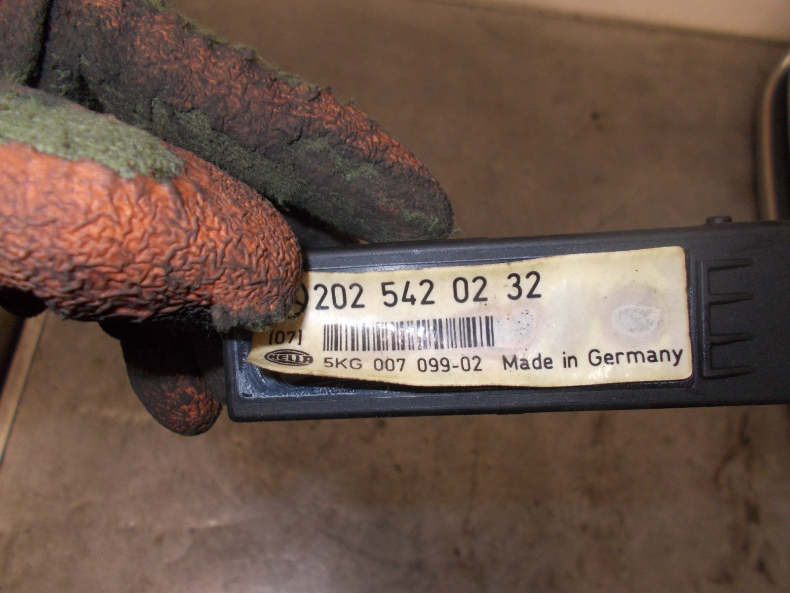 MERCDES W202 C CLASS 1996 LIGHT CONTROL UNIT 2025420232