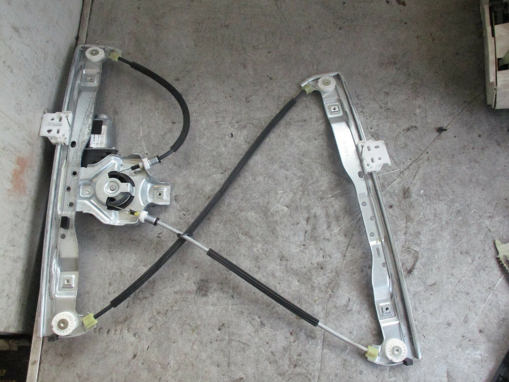 CITROEN DS3 2016 NS PASSENGER SIDE WINDOW MOTOR WITH MODULE 402219H