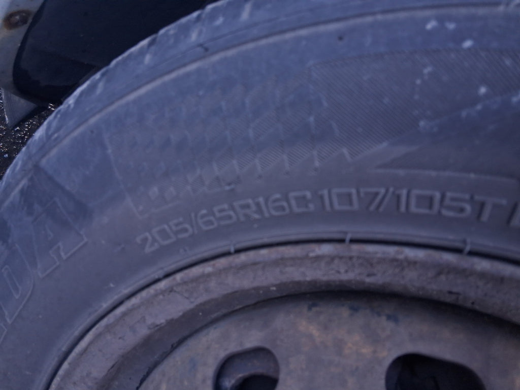 2017 VAUXHALL VIVARO MK2 16 INCH STEEL WHEEL WITH TYRE 205/65R16