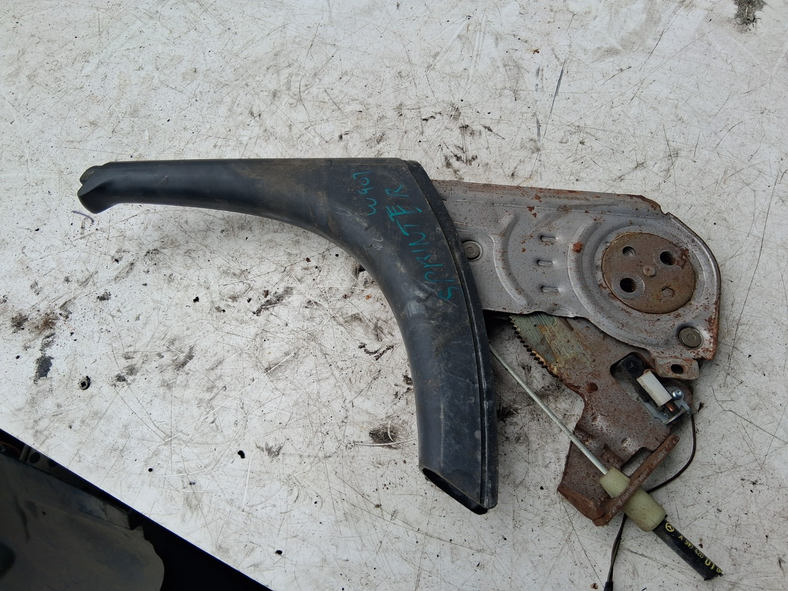 2021 MERCEDES SPRINTER W907 MANUAL HANDBRAKE LEVER MECHANISM