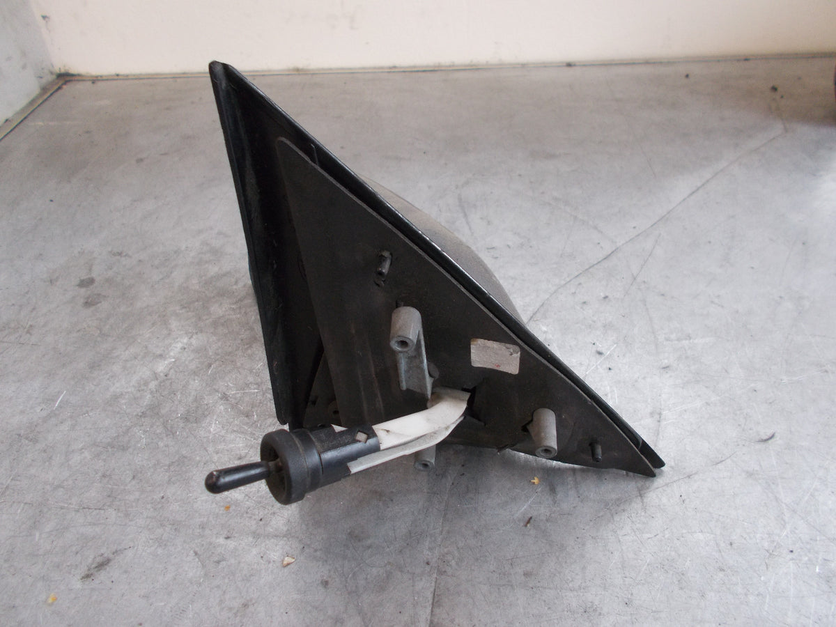 FORD FOCUS 2006 MK2 NS PASSENGER SIDE MANUAL WING MIRROR BLACK