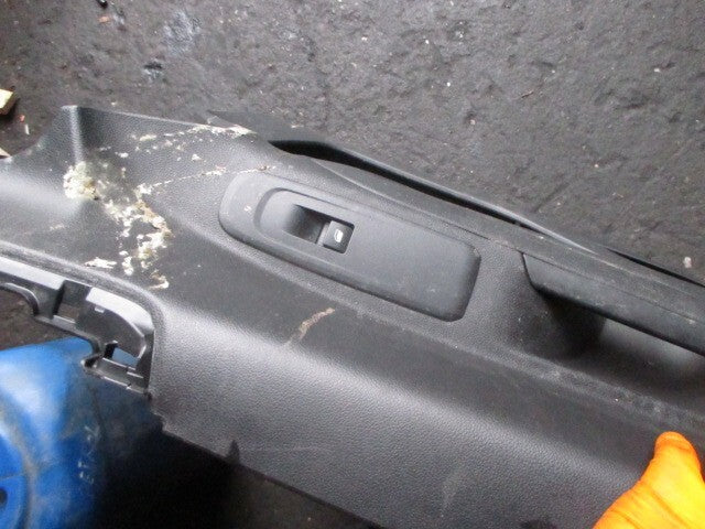 2021 CITROEN BERLINGO MK3 K9 NS PASSENGER SIDE DOOR CARD WITH SWITCH