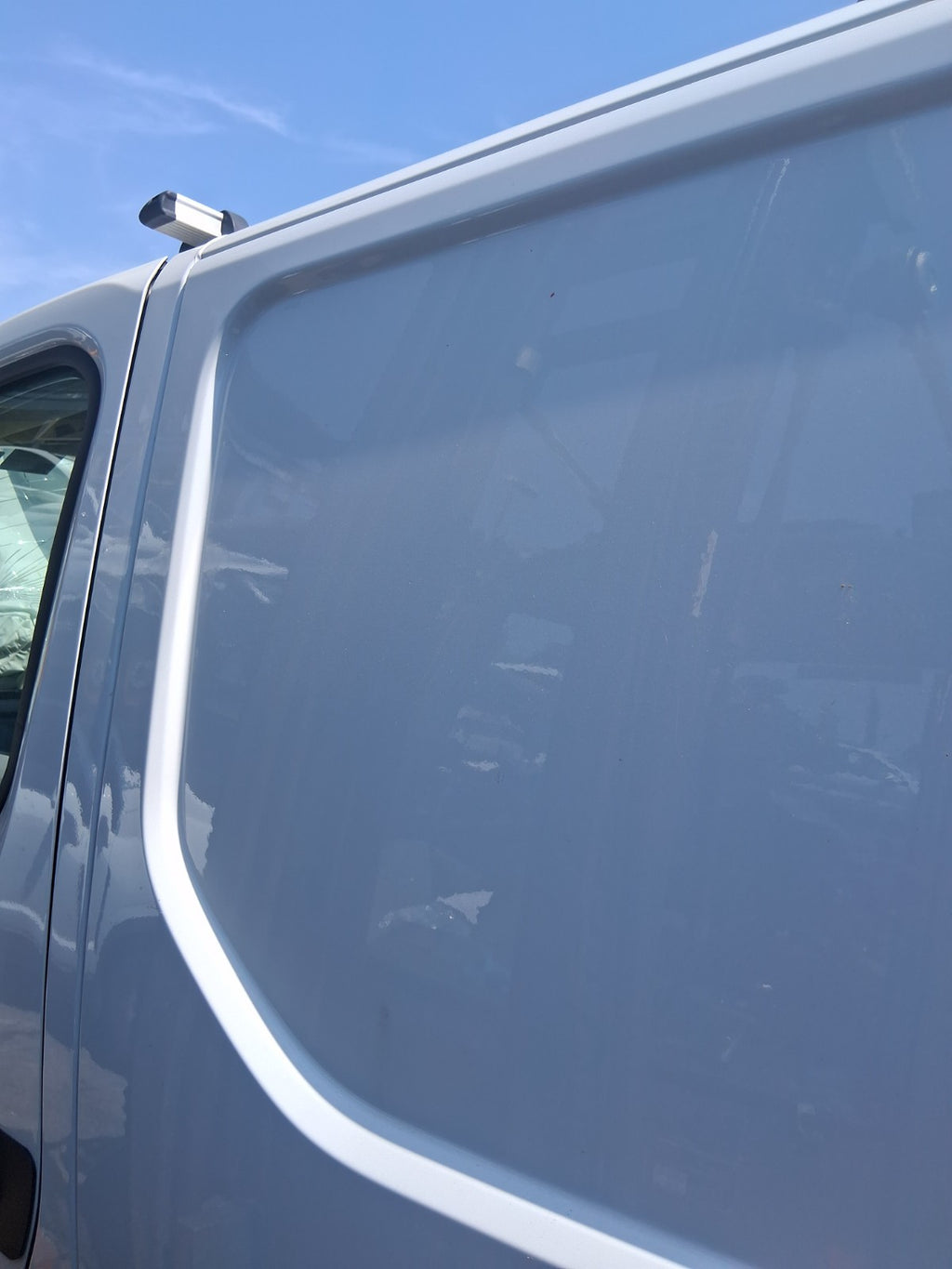 2025 RENAULT TRAFIC X82 MK3 NS PASSENGER SIDE SLIDING DOOR COMPLETE WHITE