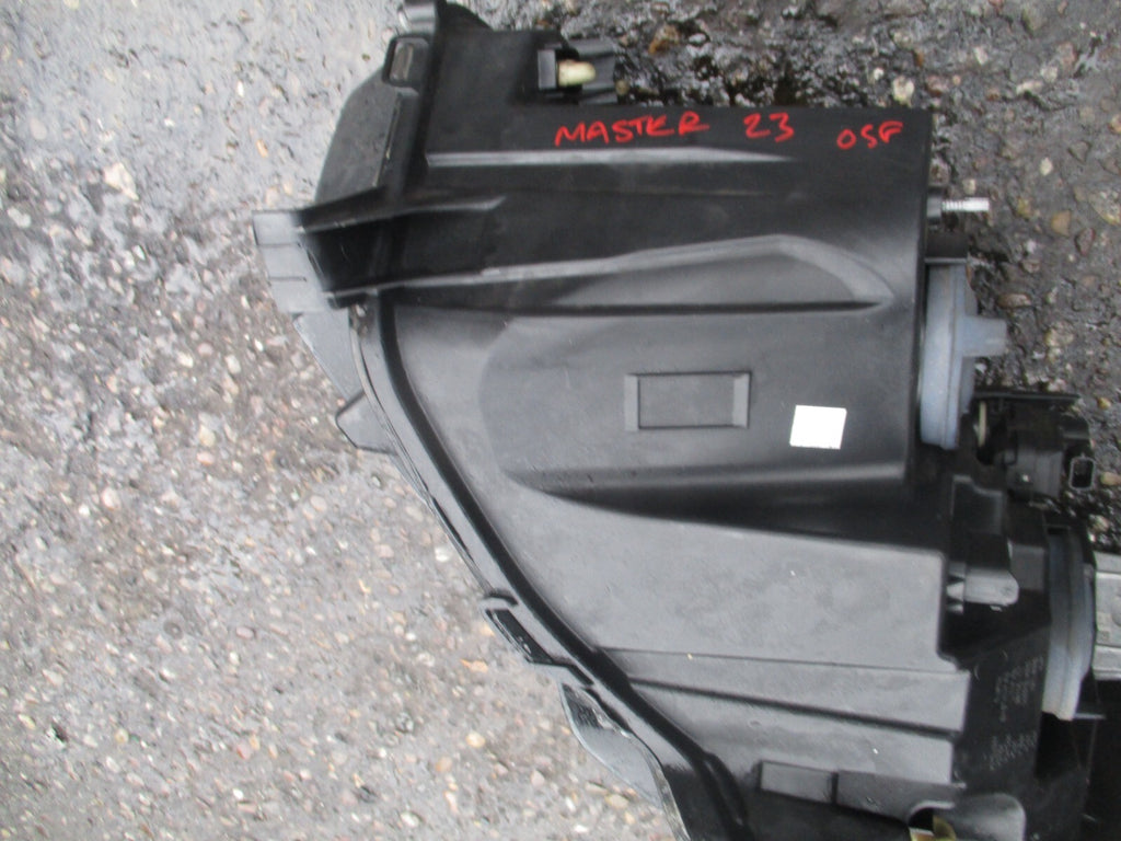 2023 RENAULT MASTER HEADLIGHT LAMP OSF DRIVERS SIDE FRONT (ref s)